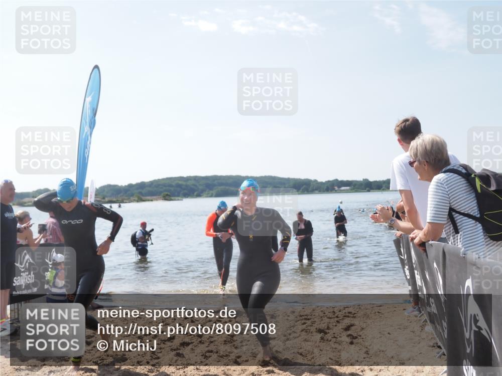 22.06.2025 - Viking Triathlon MichiJ http://msf.ph/oto/8097508 22.06.2025 10:42:36 Schwimmen 55, 65, 171, 192, 240, 318, 427, 624 meine-sportfotos.de