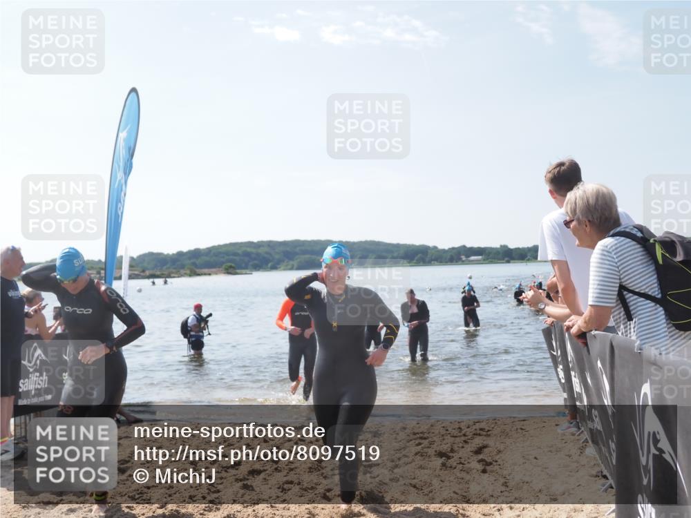 22.06.2025 - Viking Triathlon MichiJ http://msf.ph/oto/8097519 22.06.2025 10:42:36 Schwimmen 55, 65, 171, 192, 240, 318, 427, 624 meine-sportfotos.de