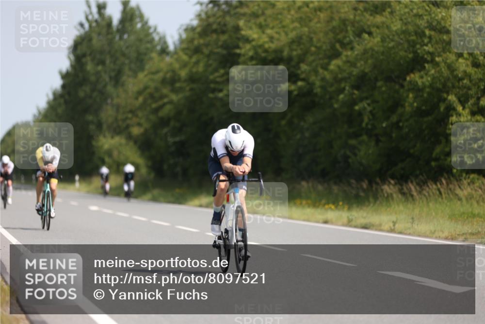 22.06.2025 - Viking Triathlon Yannick Fuchs http://msf.ph/oto/8097521 22.06.2025 11:22:17 Radfahren 42, 47, 91, 165, 257, 473, 490, 661 meine-sportfotos.de