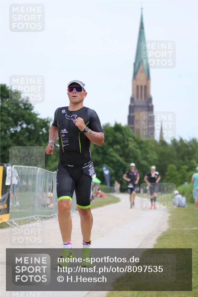 22.06.2025 - Viking Triathlon H.Heesch http://msf.ph/oto/8097535 22.06.2025 13:28:46 Laufen 44, 77, 356 meine-sportfotos.de