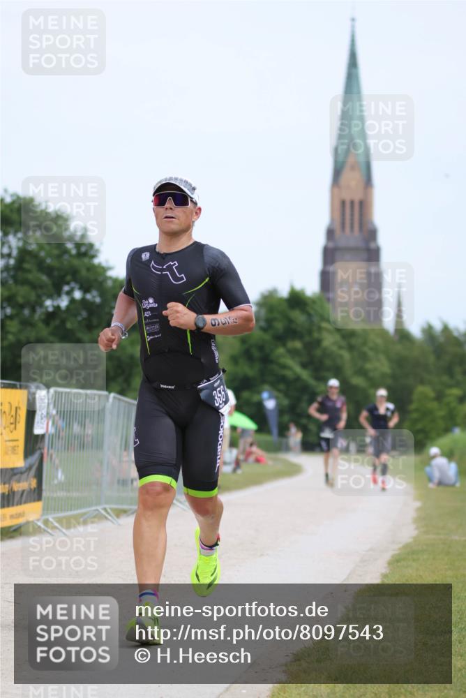 22.06.2025 - Viking Triathlon H.Heesch http://msf.ph/oto/8097543 22.06.2025 13:28:46 Laufen 44, 77, 356 meine-sportfotos.de