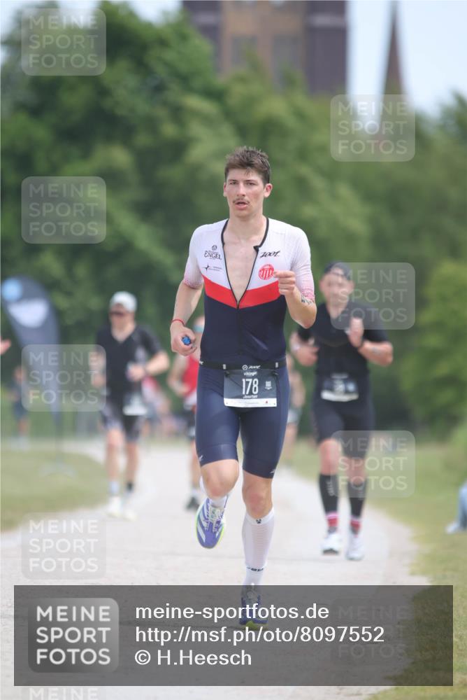22.06.2025 - Viking Triathlon H.Heesch http://msf.ph/oto/8097552 22.06.2025 13:13:25 Laufen 100, 178 meine-sportfotos.de
