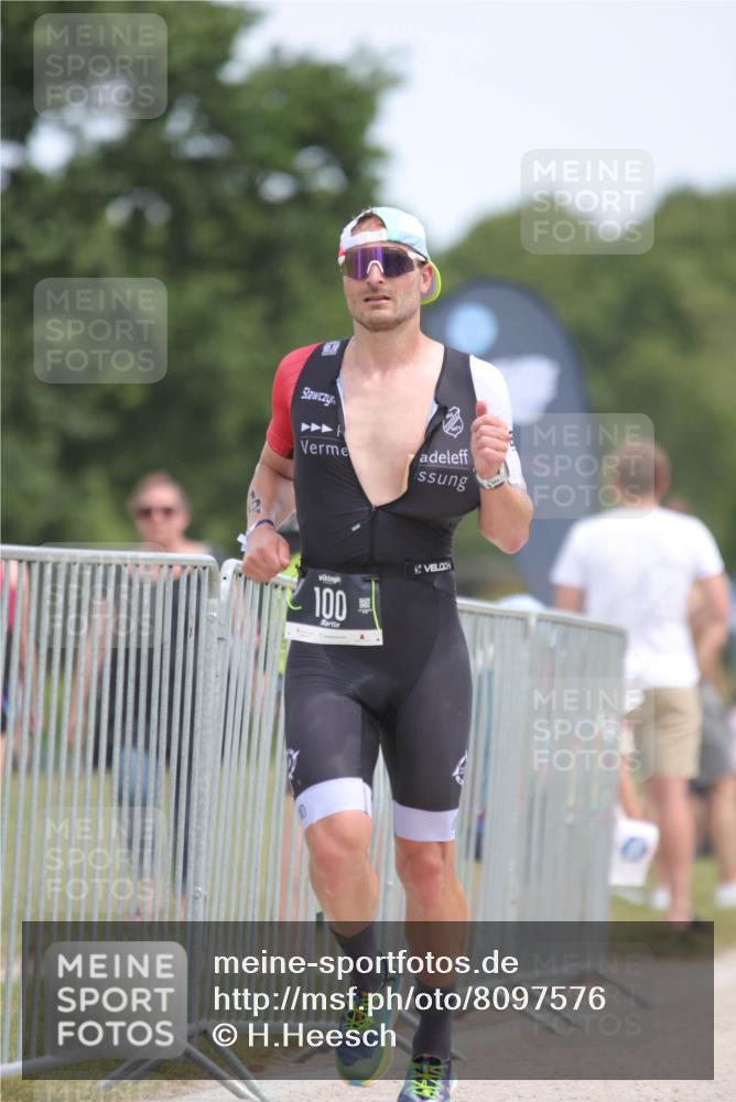 22.06.2025 - Viking Triathlon H.Heesch http://msf.ph/oto/8097576 22.06.2025 13:13:27 Laufen 38, 100, 178 meine-sportfotos.de