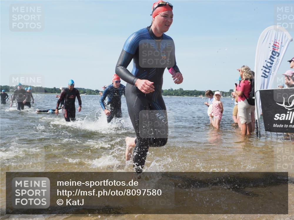 22.06.2025 - Viking Triathlon KatJ http://msf.ph/oto/8097580 22.06.2025 10:31:41 Schwimmen 98, 99, 124, 125, 137, 158, 189, 224, 340, 350, 507, 555, 613, 648 meine-sportfotos.de