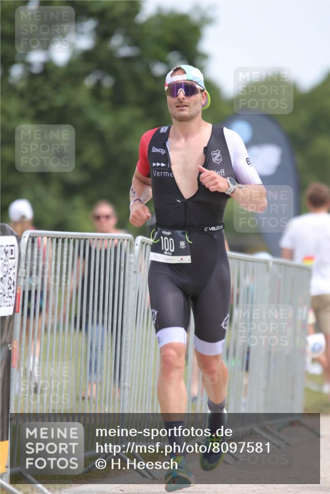 22.06.2025 - Viking Triathlon H.Heesch http://msf.ph/oto/8097581 22.06.2025 13:13:27 Laufen 38, 100, 178 meine-sportfotos.de