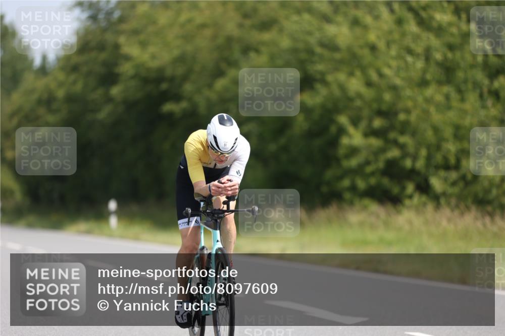22.06.2025 - Viking Triathlon Yannick Fuchs http://msf.ph/oto/8097609 22.06.2025 11:22:21 Radfahren 42, 47, 91, 165, 257, 490, 523, 661 meine-sportfotos.de