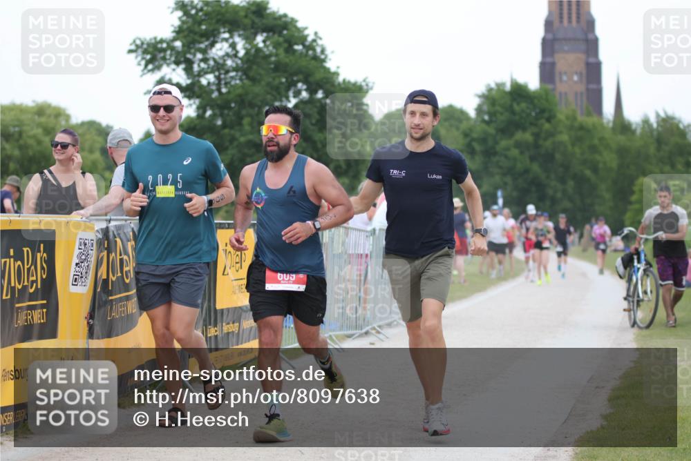 22.06.2025 - Viking Triathlon H.Heesch http://msf.ph/oto/8097638 22.06.2025 15:35:14 Laufen 609 meine-sportfotos.de
