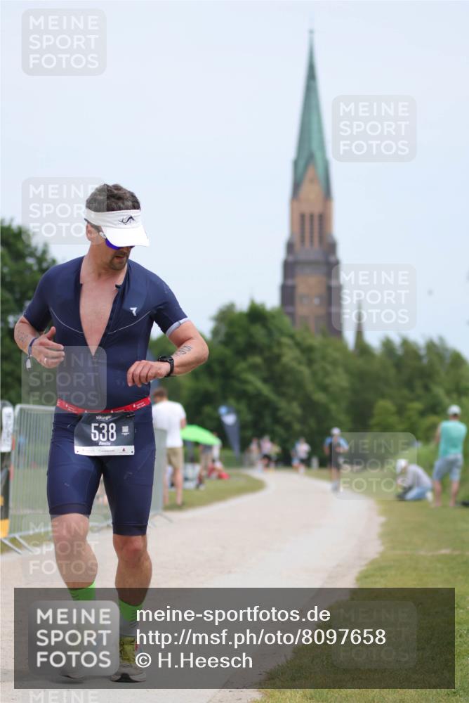 22.06.2025 - Viking Triathlon H.Heesch http://msf.ph/oto/8097658 22.06.2025 13:29:05 Laufen 538 meine-sportfotos.de