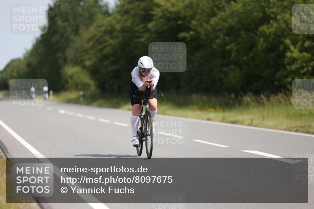 22.06.2025 - Viking Triathlon Yannick Fuchs http://msf.ph/oto/8097675 22.06.2025 11:22:23 Radfahren 42, 47, 91, 165, 257, 490, 523, 661 meine-sportfotos.de