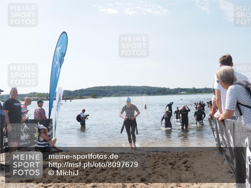 22.06.2025 - Viking Triathlon MichiJ http://msf.ph/oto/8097679 22.06.2025 10:42:49 Schwimmen 133, 171, 240, 282, 369, 441, 624 meine-sportfotos.de