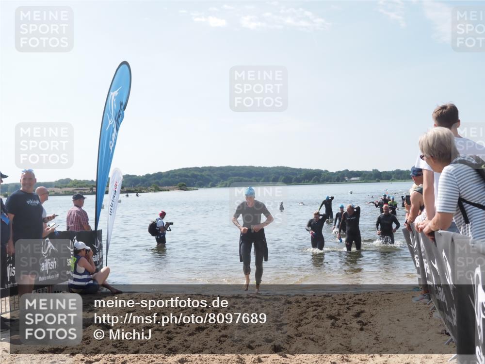 22.06.2025 - Viking Triathlon MichiJ http://msf.ph/oto/8097689 22.06.2025 10:42:49 Schwimmen 133, 171, 240, 282, 369, 441, 624 meine-sportfotos.de