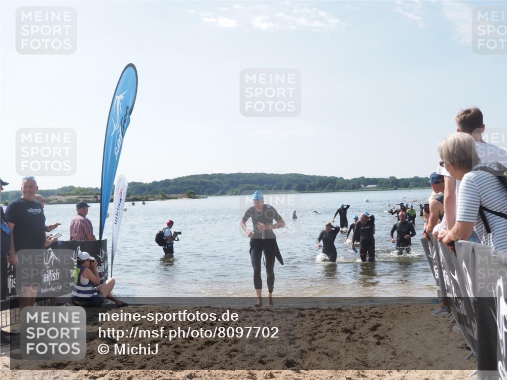 22.06.2025 - Viking Triathlon MichiJ http://msf.ph/oto/8097702 22.06.2025 10:42:49 Schwimmen 133, 171, 240, 282, 369, 441, 624 meine-sportfotos.de