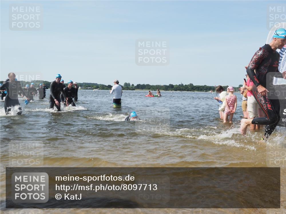 22.06.2025 - Viking Triathlon KatJ http://msf.ph/oto/8097713 22.06.2025 10:31:45 Schwimmen 87, 98, 99, 124, 125, 137, 158, 189, 224, 340, 350, 435, 507, 555, 648, 658 meine-sportfotos.de