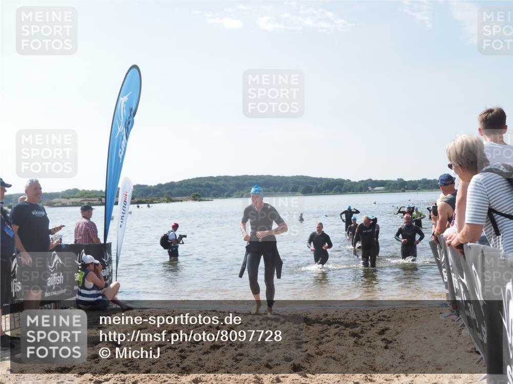 22.06.2025 - Viking Triathlon MichiJ http://msf.ph/oto/8097728 22.06.2025 10:42:50 Schwimmen 133, 171, 240, 282, 369, 441, 450, 624 meine-sportfotos.de