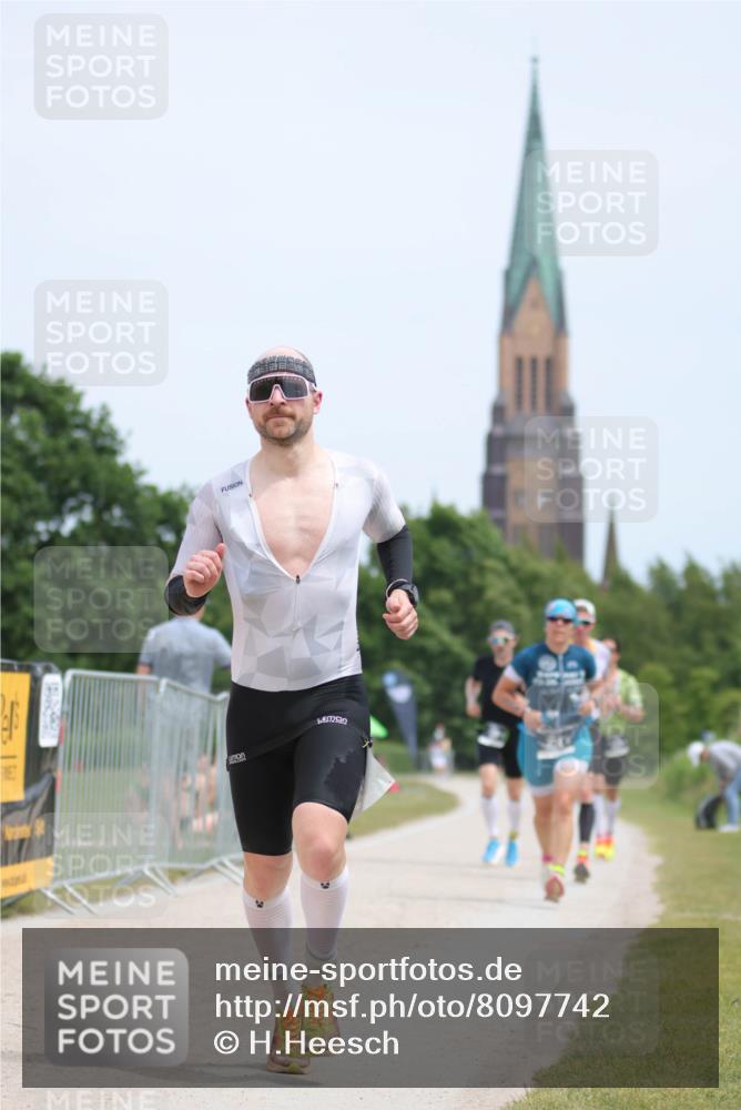 22.06.2025 - Viking Triathlon H.Heesch http://msf.ph/oto/8097742 22.06.2025 13:29:31 Laufen 220, 258, 324, 370, 381 meine-sportfotos.de