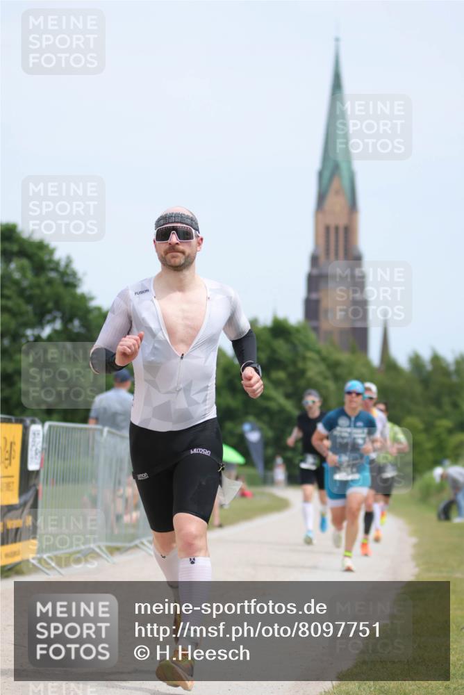 22.06.2025 - Viking Triathlon H.Heesch http://msf.ph/oto/8097751 22.06.2025 13:29:31 Laufen 220, 258, 324, 370, 381 meine-sportfotos.de