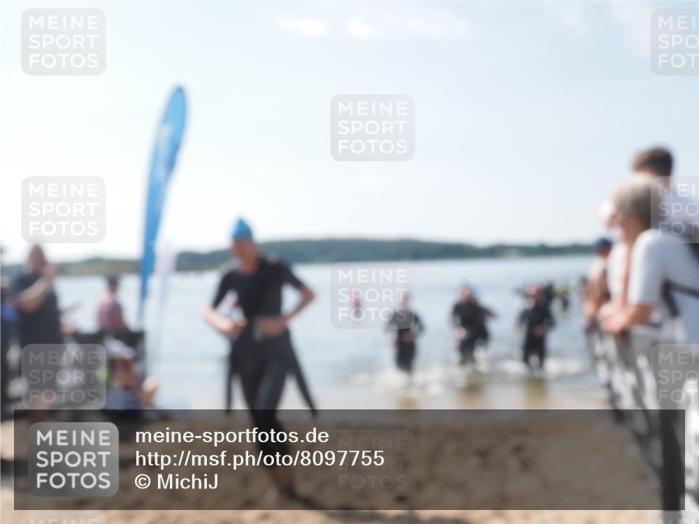 22.06.2025 - Viking Triathlon MichiJ http://msf.ph/oto/8097755 22.06.2025 10:42:52 Schwimmen 66, 133, 240, 282, 309, 369, 441, 450, 624 meine-sportfotos.de