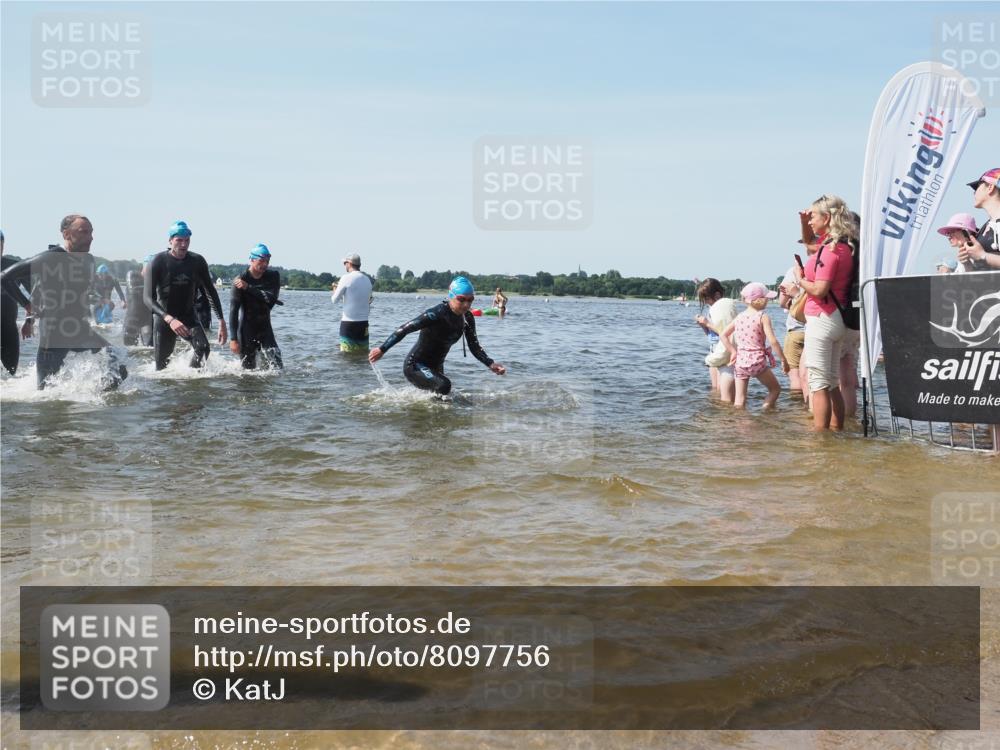 22.06.2025 - Viking Triathlon KatJ http://msf.ph/oto/8097756 22.06.2025 10:31:46 Schwimmen 87, 98, 99, 124, 125, 137, 158, 189, 224, 340, 350, 435, 507, 555, 658 meine-sportfotos.de