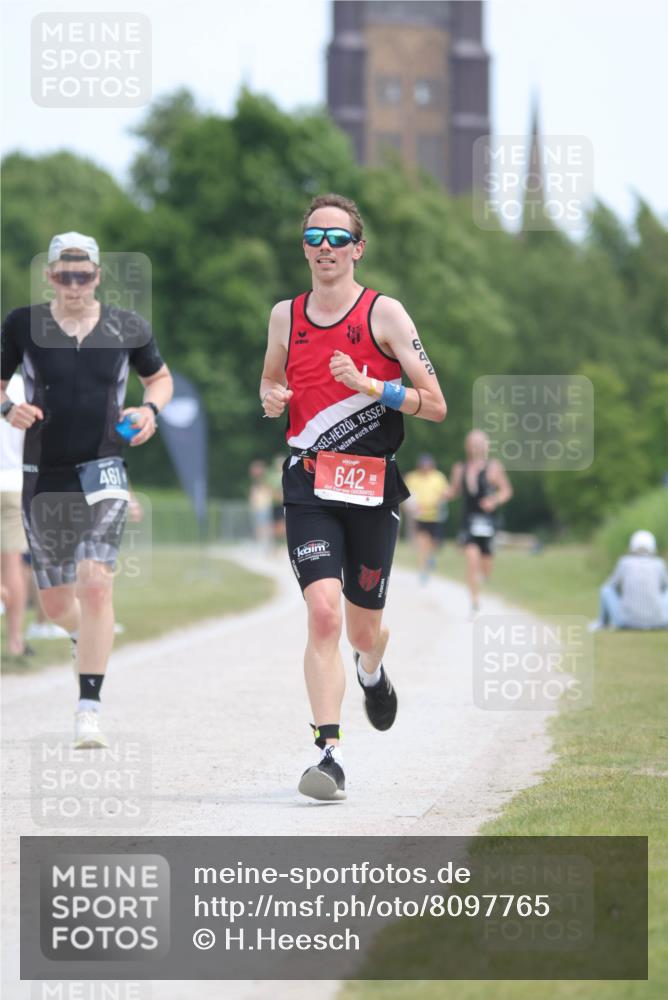 22.06.2025 - Viking Triathlon H.Heesch http://msf.ph/oto/8097765 22.06.2025 13:13:34 Laufen 38, 178, 461, 642 meine-sportfotos.de