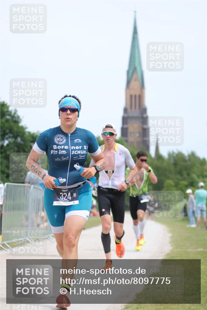 22.06.2025 - Viking Triathlon H.Heesch http://msf.ph/oto/8097775 22.06.2025 13:29:34 Laufen 220, 258, 324, 370, 381 meine-sportfotos.de