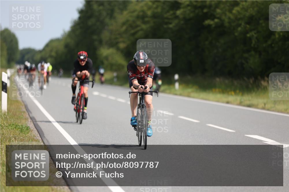 22.06.2025 - Viking Triathlon Yannick Fuchs http://msf.ph/oto/8097787 22.06.2025 11:22:40 Radfahren 2, 40, 209, 312, 316, 428, 430, 506, 542, 610 meine-sportfotos.de