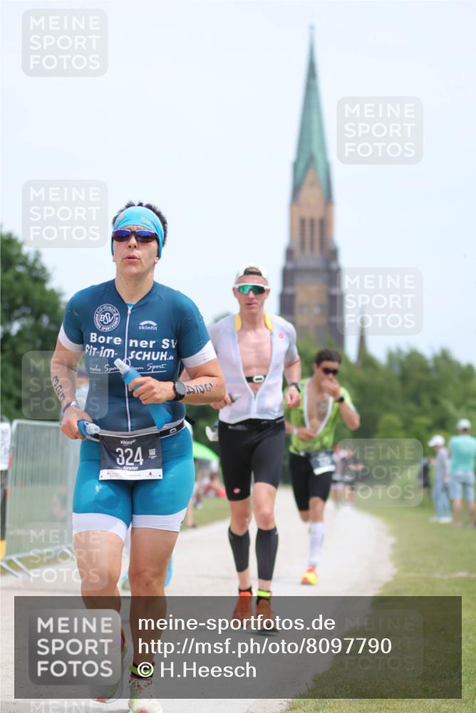 22.06.2025 - Viking Triathlon H.Heesch http://msf.ph/oto/8097790 22.06.2025 13:29:34 Laufen 220, 258, 324, 370, 381 meine-sportfotos.de