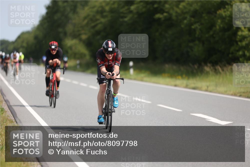 22.06.2025 - Viking Triathlon Yannick Fuchs http://msf.ph/oto/8097798 22.06.2025 11:22:40 Radfahren 2, 40, 209, 312, 316, 428, 430, 506, 542, 610 meine-sportfotos.de