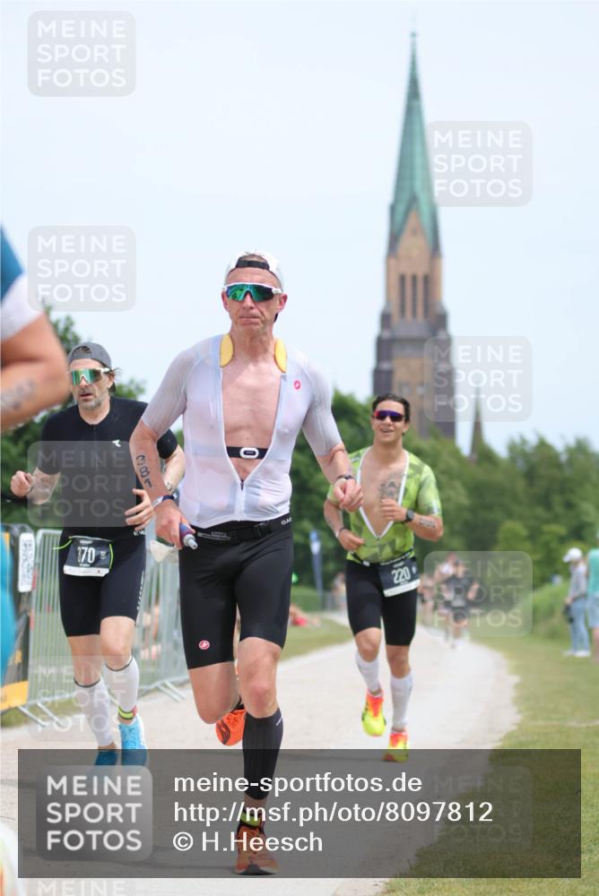 22.06.2025 - Viking Triathlon H.Heesch http://msf.ph/oto/8097812 22.06.2025 13:29:35 Laufen 220, 258, 324, 370, 381 meine-sportfotos.de