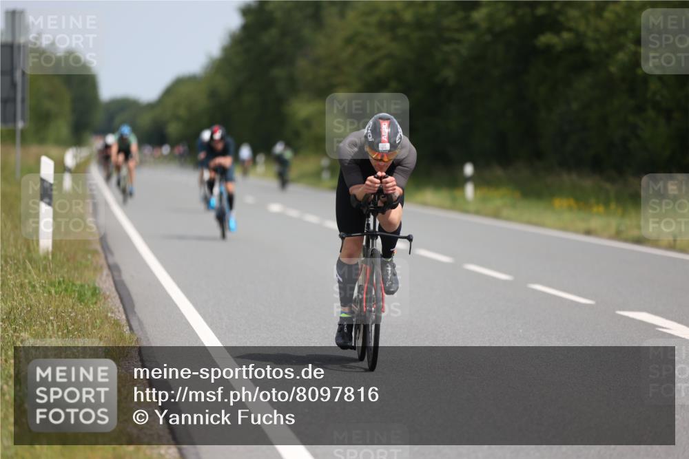 22.06.2025 - Viking Triathlon Yannick Fuchs http://msf.ph/oto/8097816 22.06.2025 12:00:33 Radfahren 305, 457, 489, 508, 520, 602 meine-sportfotos.de