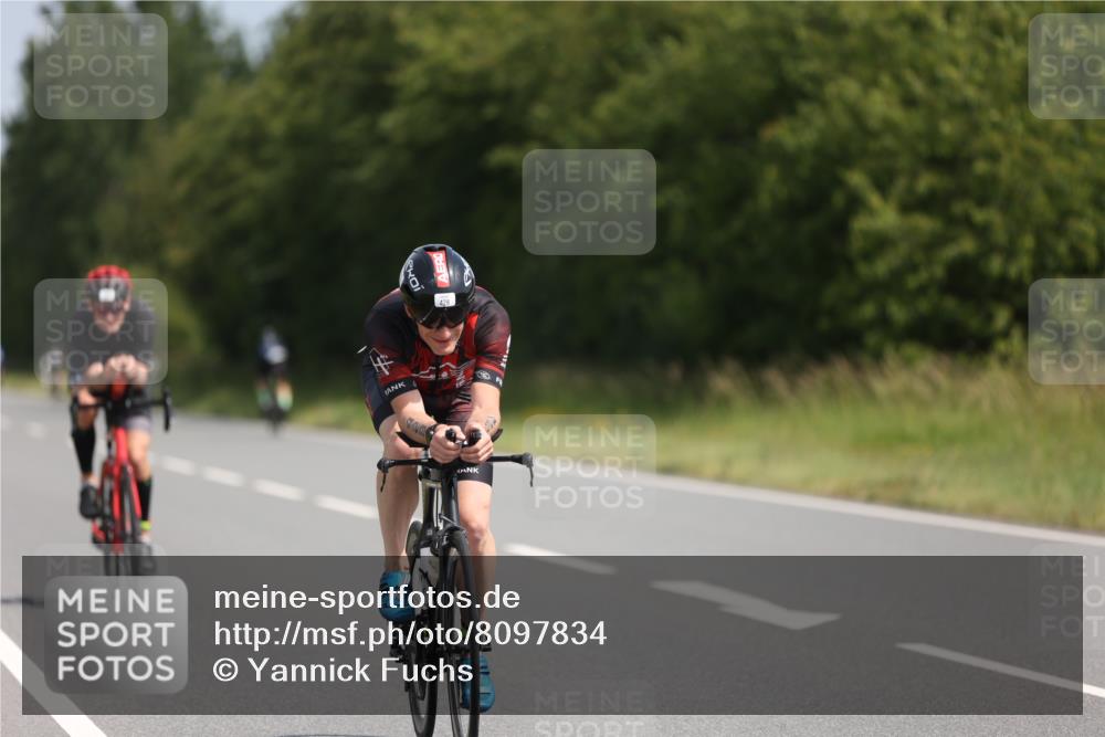 22.06.2025 - Viking Triathlon Yannick Fuchs http://msf.ph/oto/8097834 22.06.2025 11:22:40 Radfahren 2, 40, 209, 312, 316, 428, 430, 506, 542, 610 meine-sportfotos.de