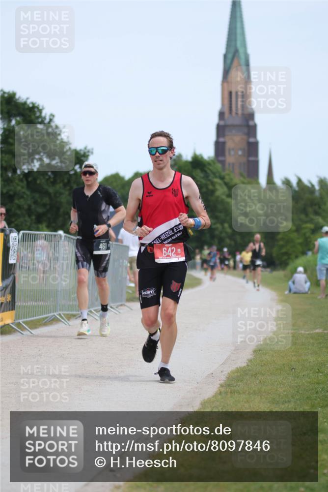 22.06.2025 - Viking Triathlon H.Heesch http://msf.ph/oto/8097846 22.06.2025 13:13:36 Laufen 38, 461, 642 meine-sportfotos.de