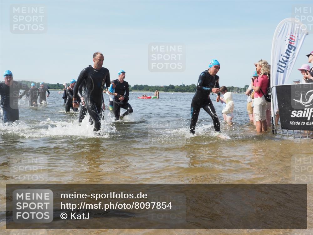22.06.2025 - Viking Triathlon KatJ http://msf.ph/oto/8097854 22.06.2025 10:31:47 Schwimmen 87, 98, 99, 124, 125, 137, 158, 189, 224, 340, 350, 435, 507, 555, 658 meine-sportfotos.de