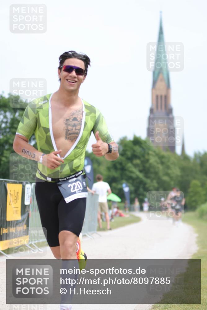 22.06.2025 - Viking Triathlon H.Heesch http://msf.ph/oto/8097885 22.06.2025 13:29:37 Laufen 220, 324, 370, 381 meine-sportfotos.de