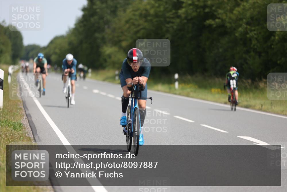 22.06.2025 - Viking Triathlon Yannick Fuchs http://msf.ph/oto/8097887 22.06.2025 12:00:36 Radfahren 98, 305, 439, 457, 508, 520 meine-sportfotos.de