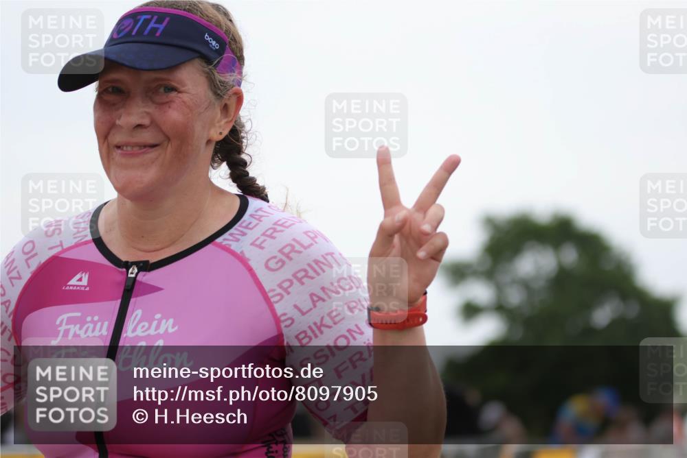 22.06.2025 - Viking Triathlon H.Heesch http://msf.ph/oto/8097905 22.06.2025 15:35:40 Laufen 503 meine-sportfotos.de