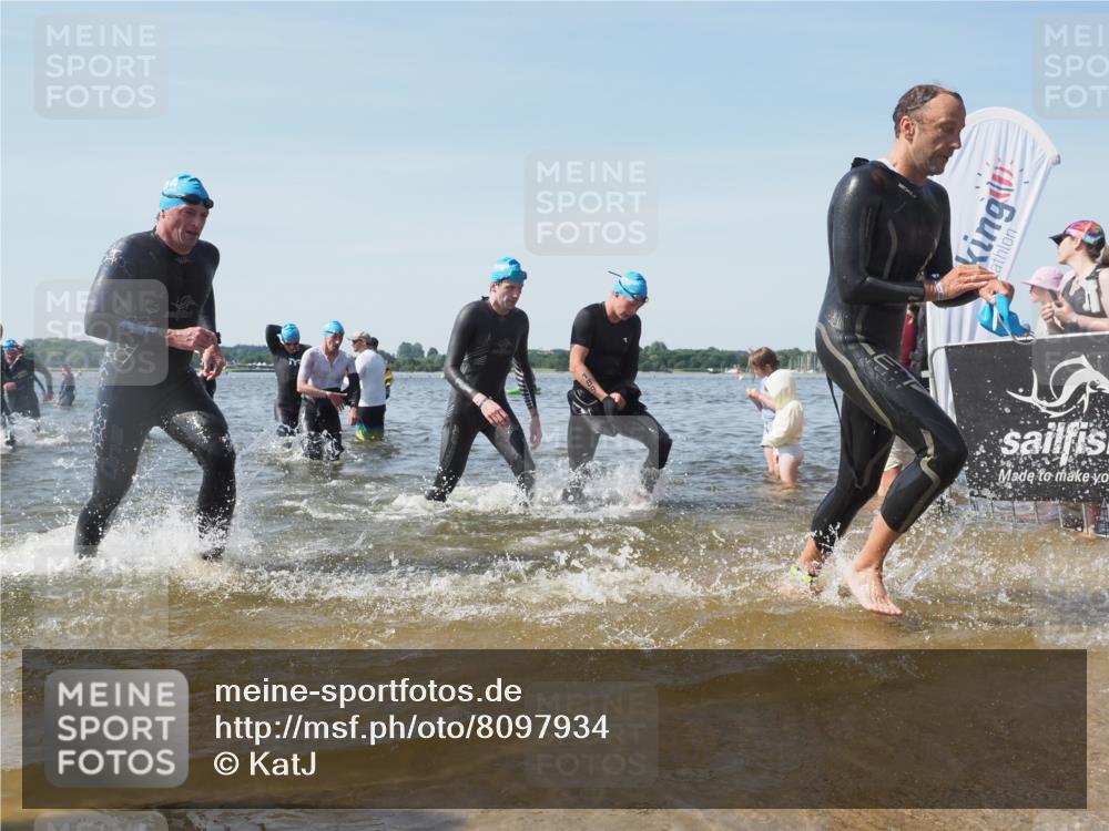 22.06.2025 - Viking Triathlon KatJ http://msf.ph/oto/8097934 22.06.2025 10:31:49 Schwimmen 87, 98, 99, 124, 125, 137, 158, 189, 224, 350, 435, 449, 507, 555, 658 meine-sportfotos.de