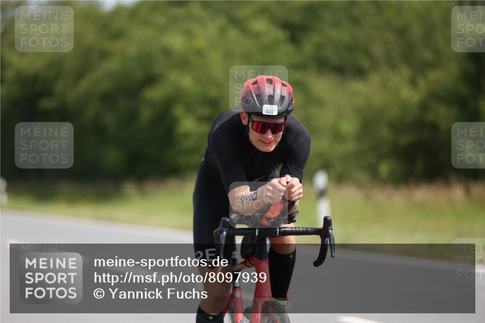 22.06.2025 - Viking Triathlon Yannick Fuchs http://msf.ph/oto/8097939 22.06.2025 11:22:42 Radfahren 2, 40, 209, 312, 316, 428, 430, 506, 542, 610 meine-sportfotos.de