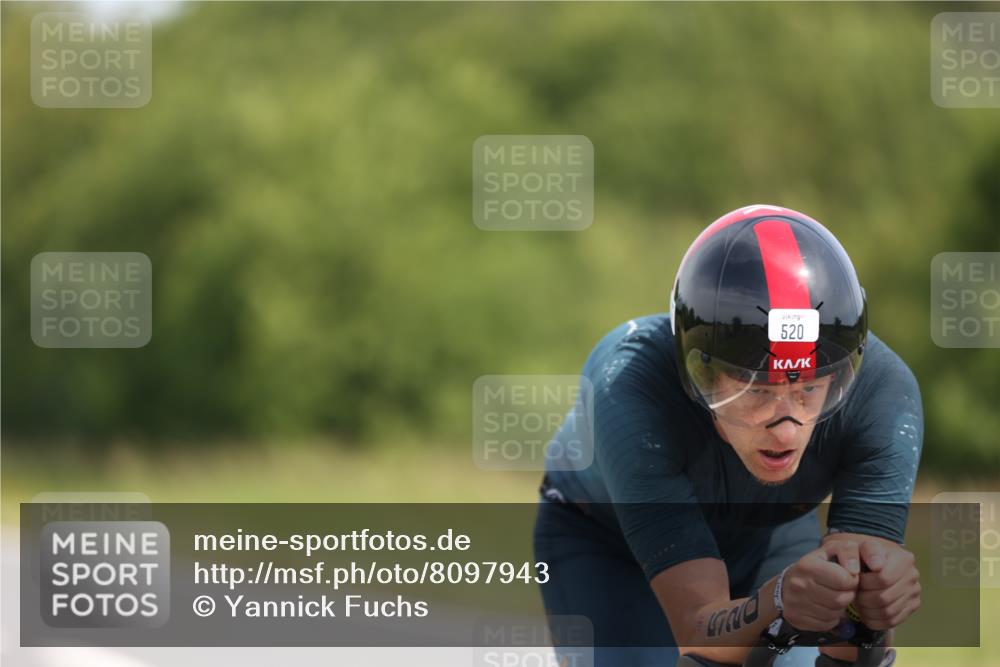 22.06.2025 - Viking Triathlon Yannick Fuchs http://msf.ph/oto/8097943 22.06.2025 12:00:37 Radfahren 98, 305, 439, 457, 508, 520 meine-sportfotos.de
