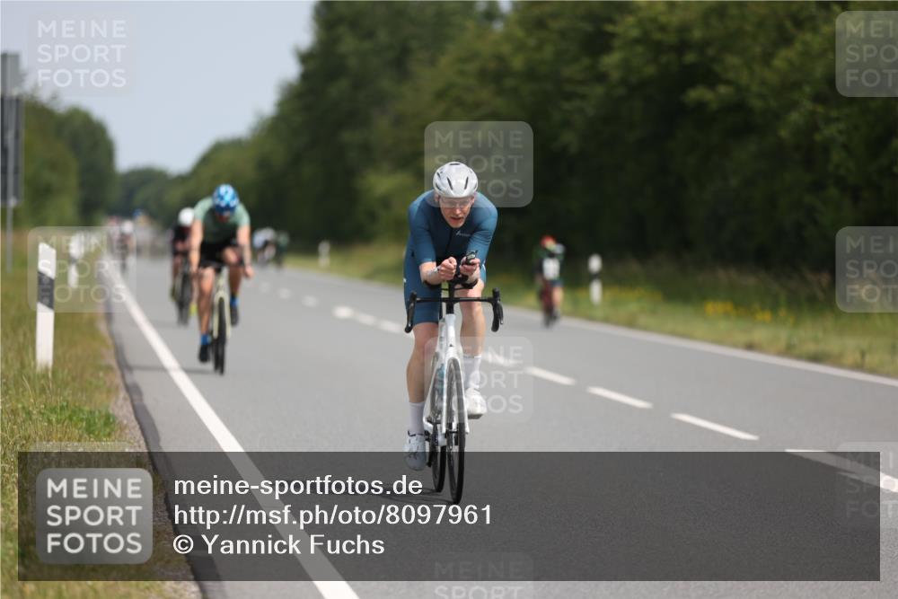 22.06.2025 - Viking Triathlon Yannick Fuchs http://msf.ph/oto/8097961 22.06.2025 12:00:38 Radfahren 98, 305, 439, 457, 508, 520 meine-sportfotos.de