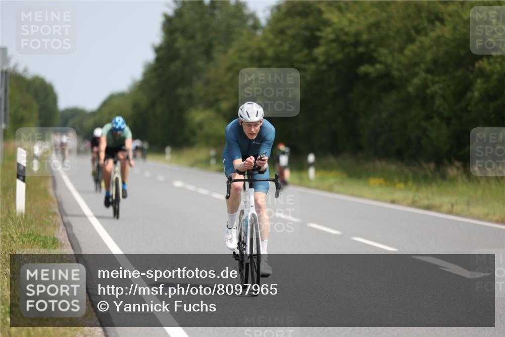 22.06.2025 - Viking Triathlon Yannick Fuchs http://msf.ph/oto/8097965 22.06.2025 12:00:38 Radfahren 98, 305, 439, 457, 508, 520 meine-sportfotos.de