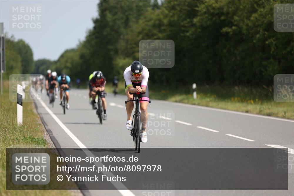 22.06.2025 - Viking Triathlon Yannick Fuchs http://msf.ph/oto/8097978 22.06.2025 11:22:44 Radfahren 2, 40, 134, 209, 312, 316, 428, 430, 506, 542, 610 meine-sportfotos.de