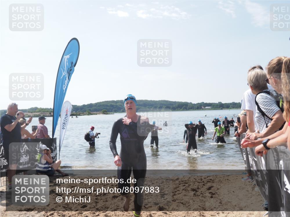 22.06.2025 - Viking Triathlon MichiJ http://msf.ph/oto/8097983 22.06.2025 10:43:02 Schwimmen 66, 110, 128, 133, 167, 186, 282, 309, 328, 358, 450, 489 meine-sportfotos.de