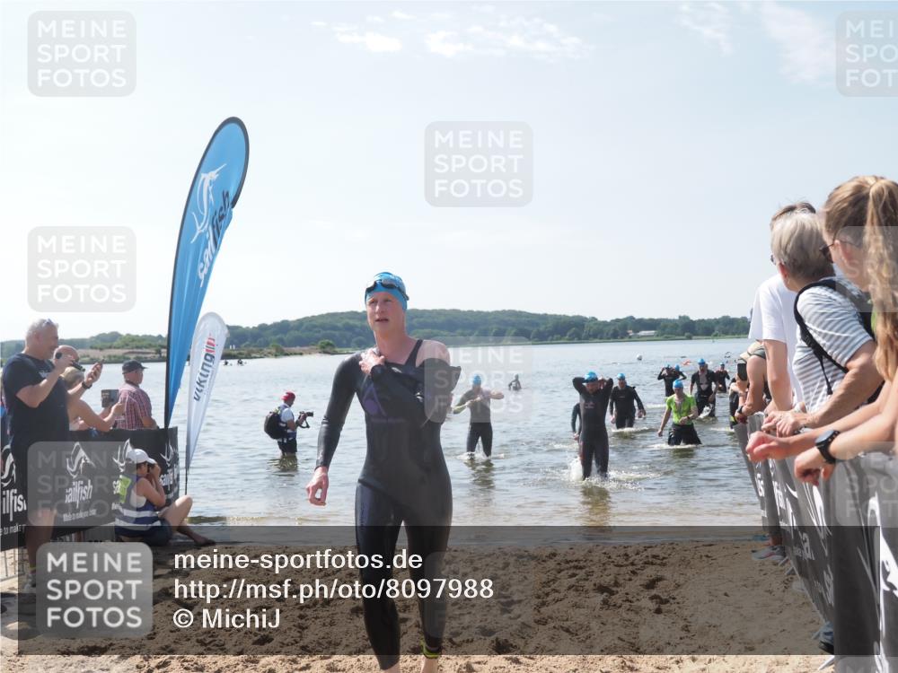 22.06.2025 - Viking Triathlon MichiJ http://msf.ph/oto/8097988 22.06.2025 10:43:02 Schwimmen 66, 110, 128, 133, 167, 186, 282, 309, 328, 358, 450, 489 meine-sportfotos.de