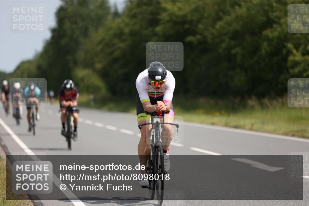 22.06.2025 - Viking Triathlon Yannick Fuchs http://msf.ph/oto/8098018 22.06.2025 11:22:45 Radfahren 2, 40, 134, 209, 312, 316, 428, 430, 506, 542, 610 meine-sportfotos.de