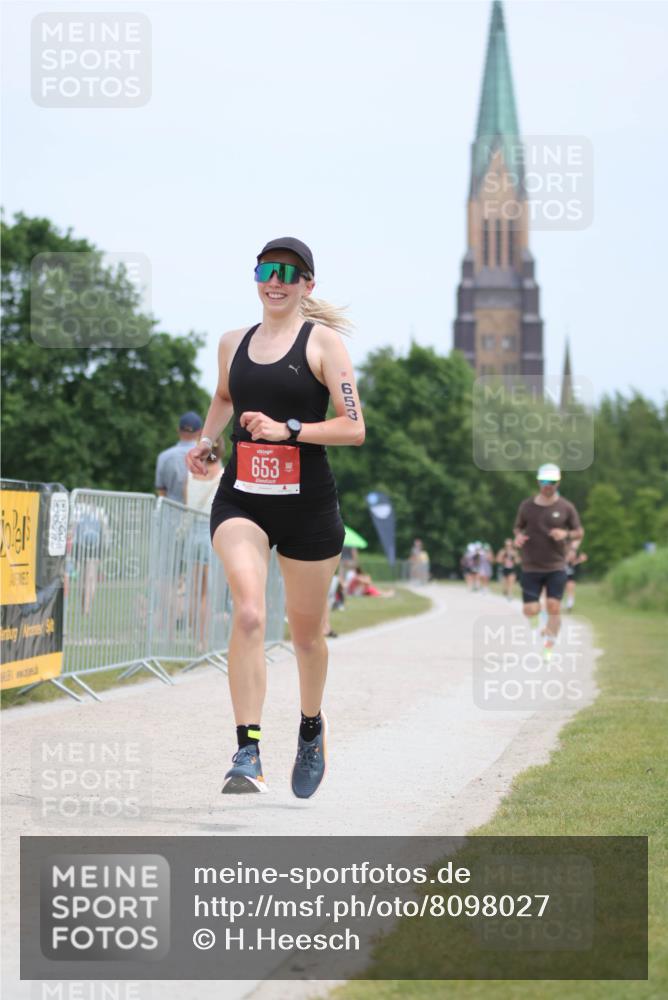 22.06.2025 - Viking Triathlon H.Heesch http://msf.ph/oto/8098027 22.06.2025 13:29:58 Laufen 645, 653 meine-sportfotos.de