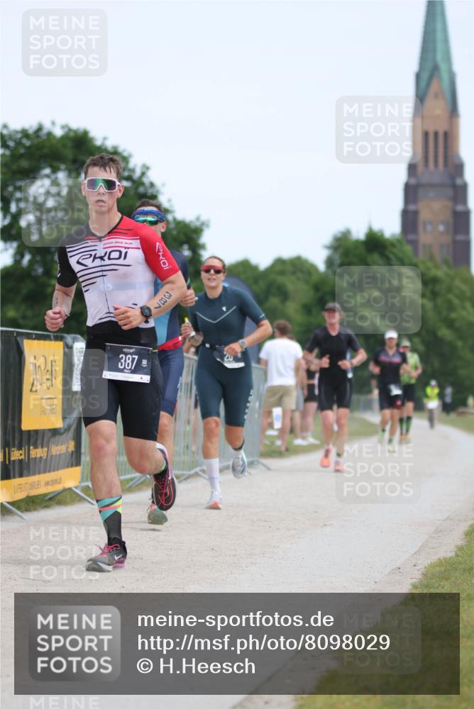 22.06.2025 - Viking Triathlon H.Heesch http://msf.ph/oto/8098029 22.06.2025 13:13:56 Laufen 20, 171, 177, 387 meine-sportfotos.de