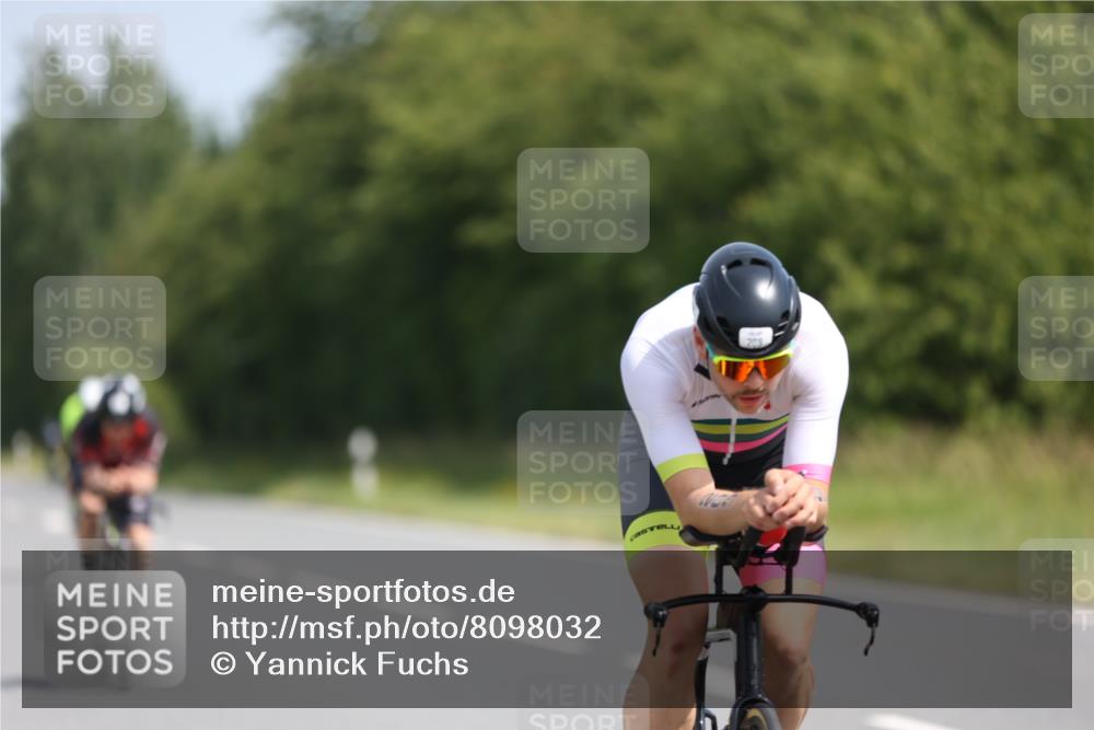 22.06.2025 - Viking Triathlon Yannick Fuchs http://msf.ph/oto/8098032 22.06.2025 11:22:46 Radfahren 2, 40, 134, 209, 312, 316, 430, 506, 542, 610 meine-sportfotos.de