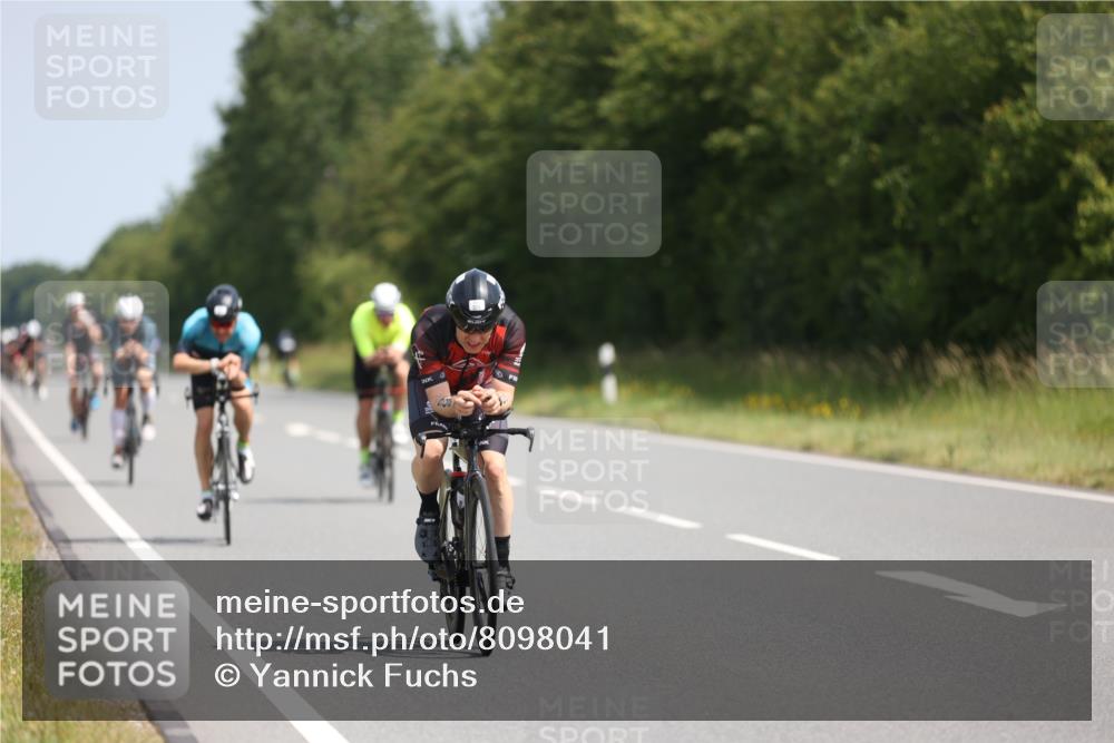 22.06.2025 - Viking Triathlon Yannick Fuchs http://msf.ph/oto/8098041 22.06.2025 11:22:46 Radfahren 2, 40, 134, 209, 312, 316, 430, 506, 542, 610 meine-sportfotos.de