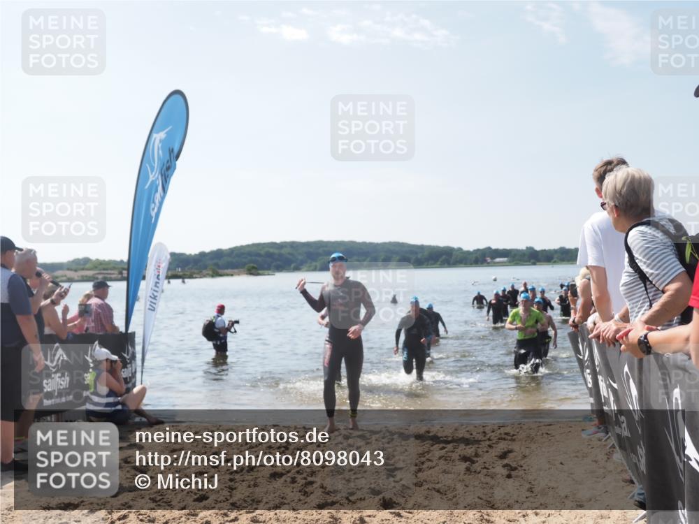 22.06.2025 - Viking Triathlon MichiJ http://msf.ph/oto/8098043 22.06.2025 10:43:07 Schwimmen 31, 66, 109, 110, 128, 133, 167, 186, 309, 328, 358, 450, 489 meine-sportfotos.de