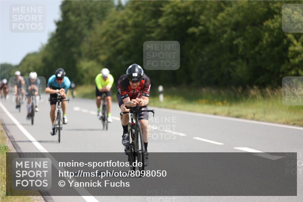 22.06.2025 - Viking Triathlon Yannick Fuchs http://msf.ph/oto/8098050 22.06.2025 11:22:47 Radfahren 2, 40, 134, 209, 312, 316, 506, 542, 610 meine-sportfotos.de